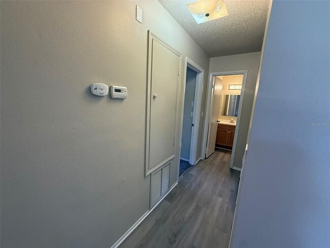 Building Photo - 177 W Cowles St