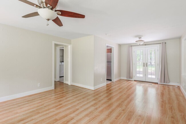 Building Photo - Beautiful One Level Home in Bon Air for rent!!