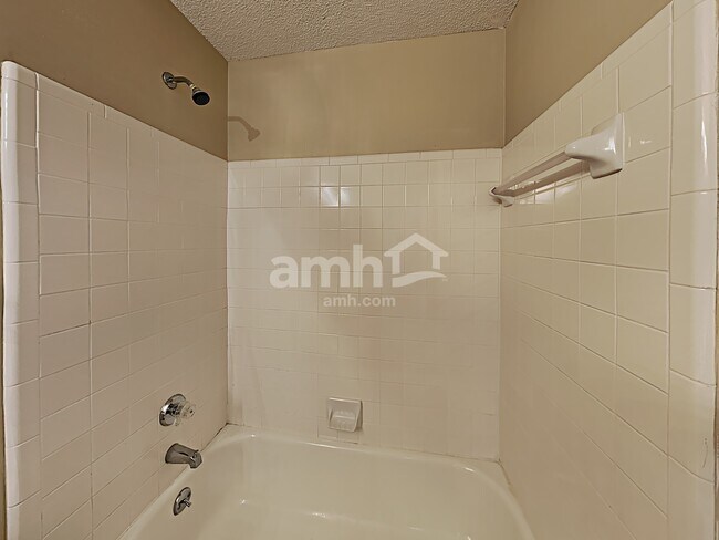 Building Photo - 9319 Cedar River Rd