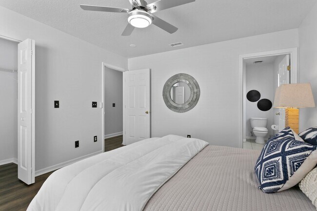 Building Photo - Ditch the Dorm – This Is How Tampa Lives