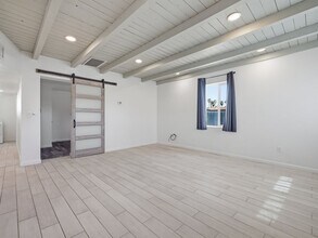Building Photo - PRICE REDUCTION! – Cats and pets accepted!!