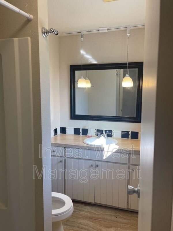 Building Photo - 2313 NE 156th Ave