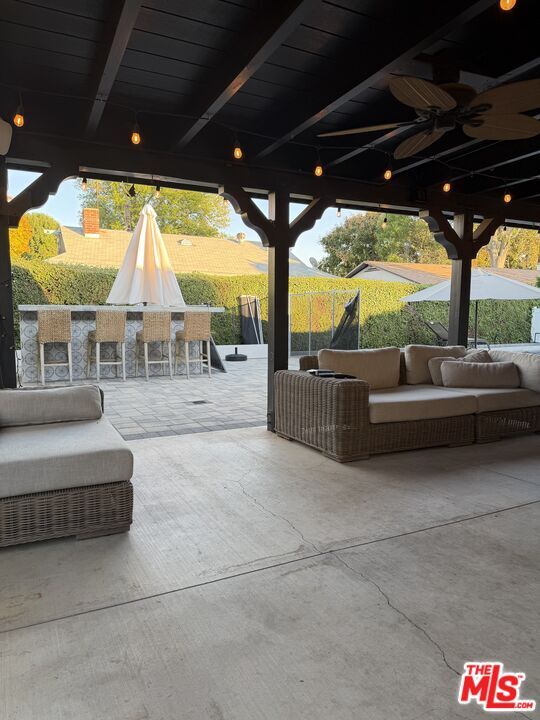 Building Photo - 7656 Capistrano Ave