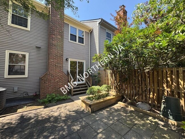 Building Photo - 9606 Scotch Haven Dr