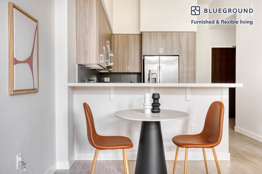 Building Photo - 1545 San Antonio St