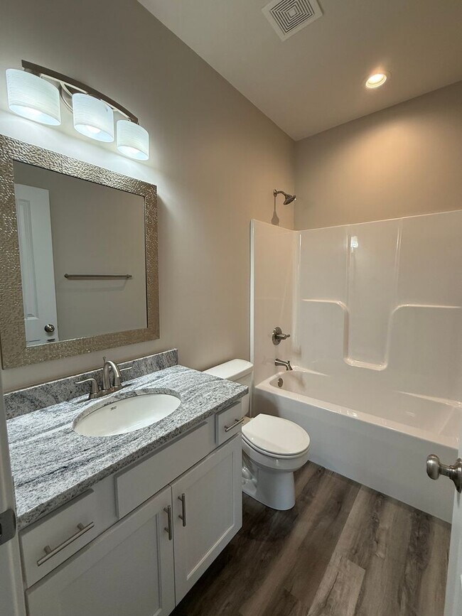 Building Photo - Brand New 3 bedroom/3 bathroom ranch townhome in Waverly