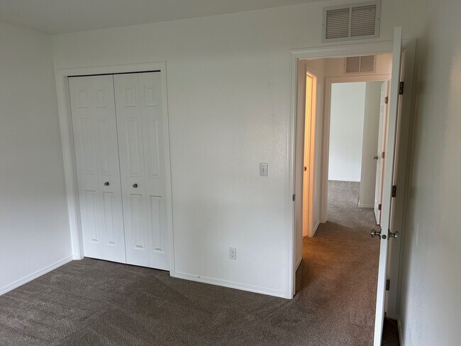 Building Photo - 11416 W Colorado River St