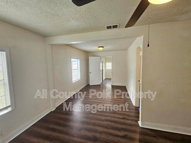 Building Photo - 1734 35th St NW