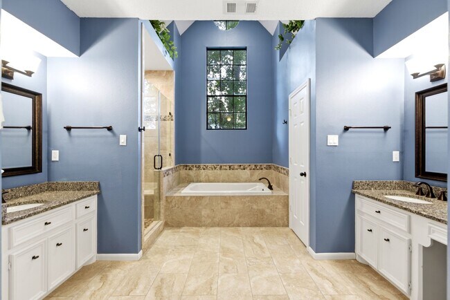 Building Photo - 5626 Spring Lodge Dr