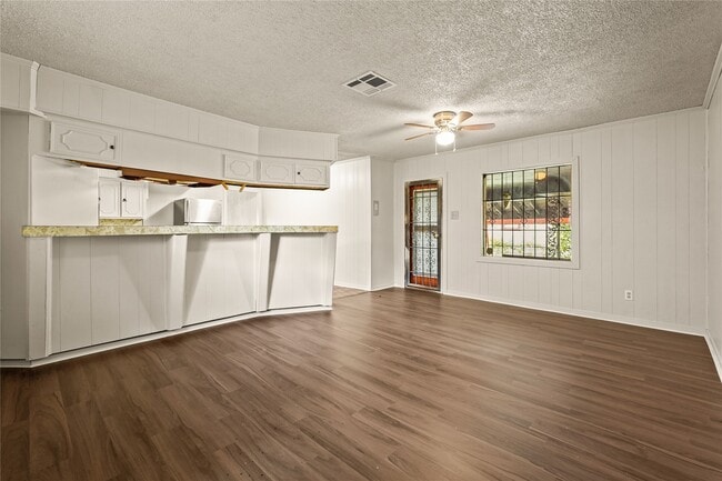 Building Photo - 2315 Leffingwell St