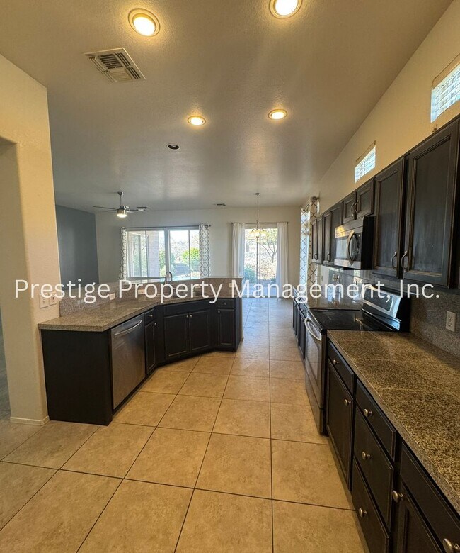 Building Photo - 5252 W Winding Desert Dr