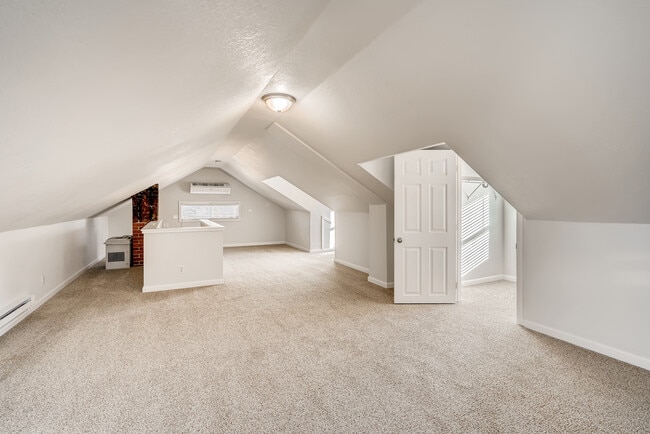 Building Photo - 1246 Jackson St