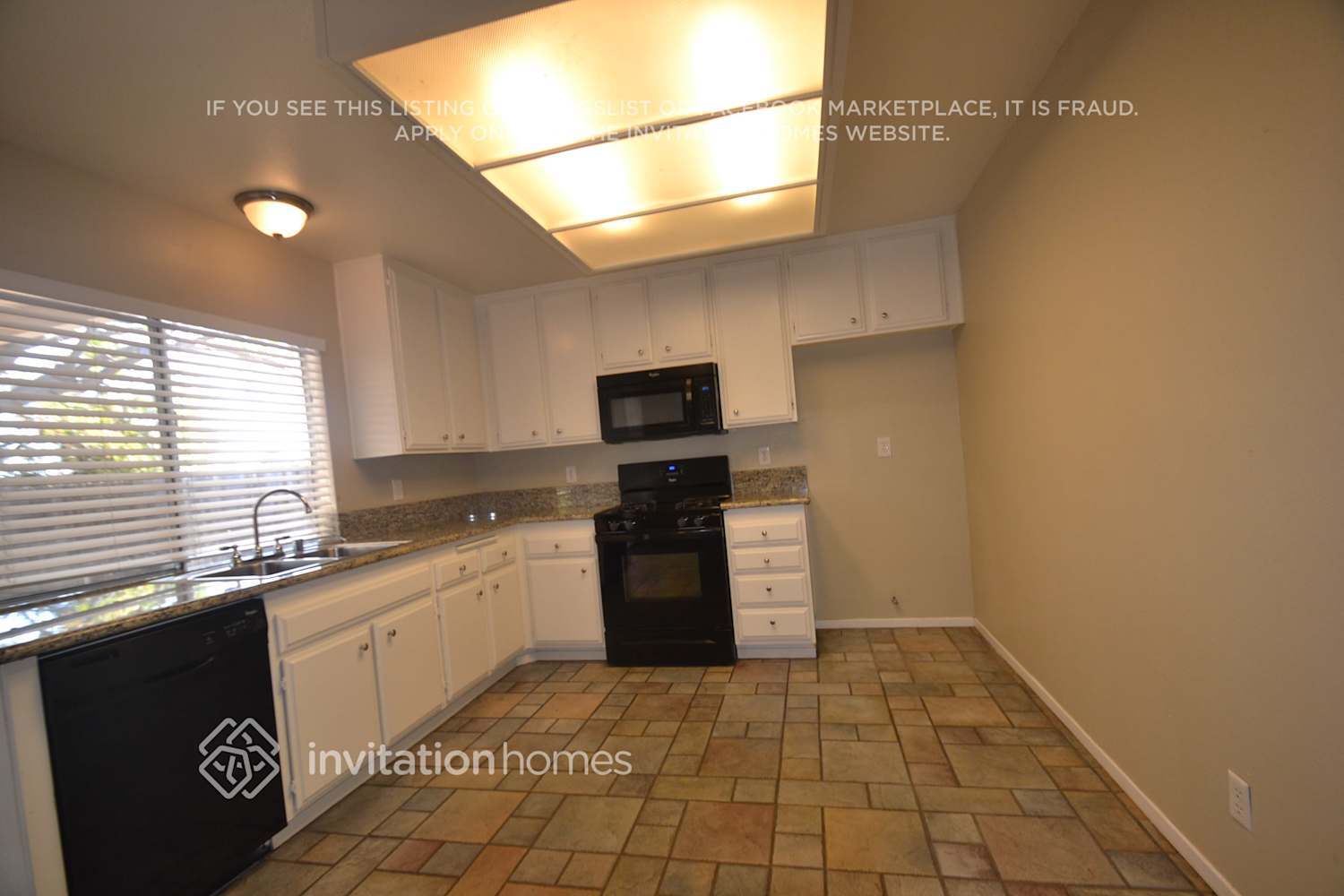 Building Photo - 13224 Larkhaven Dr