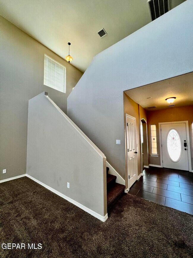 Building Photo - 11044 Bullseye St
