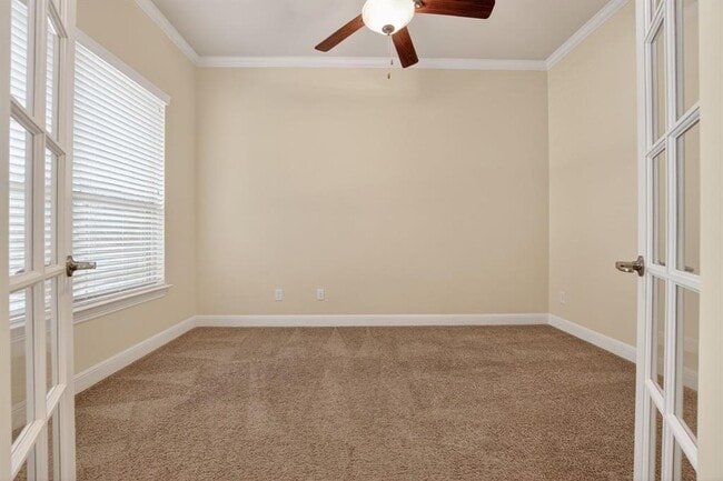 Building Photo - 21413 Hines Ln