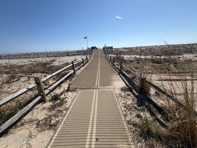 Building Photo - 35 Dune Terrace