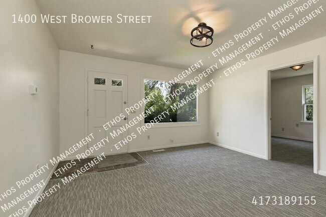 Building Photo - 1400 W Brower St