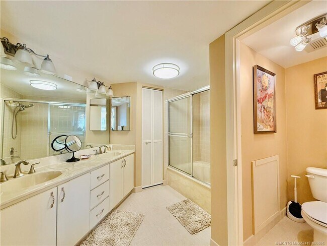 Building Photo - 9500 S Ocean Dr