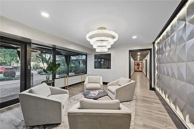 Building Photo - 3645 Peachtree Rd NE