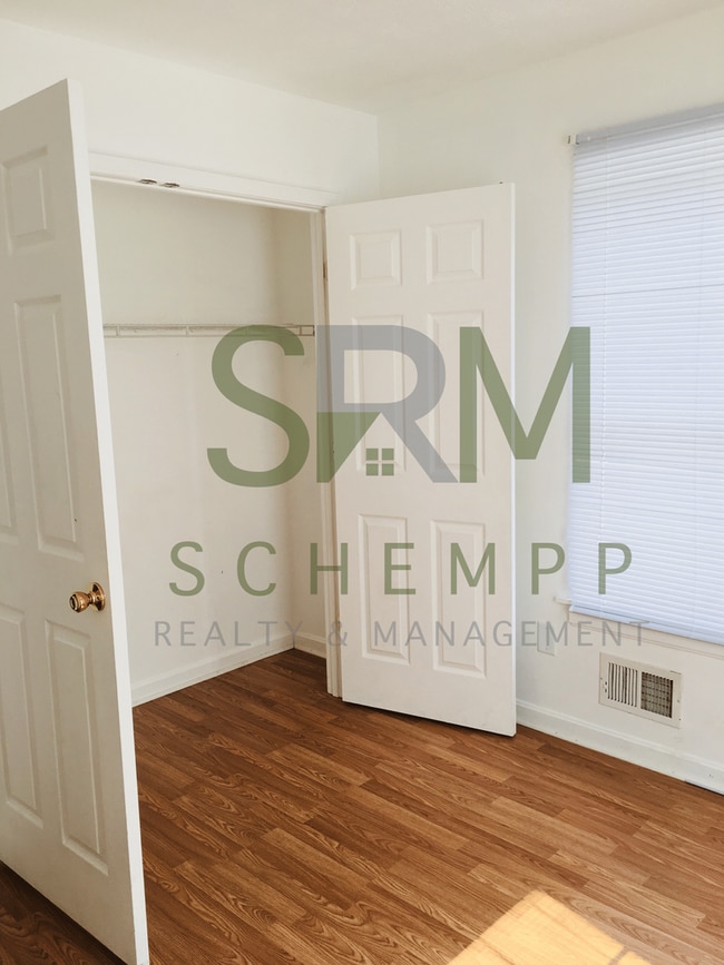 Building Photo - Updated Four Bedroom/Three Full Bath House in Russell Neighborhood! *COMING SOON*