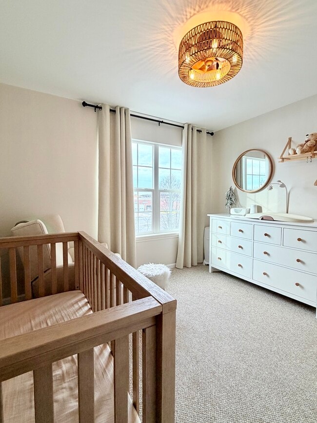 Building Photo - 362 Broadmoor Ln