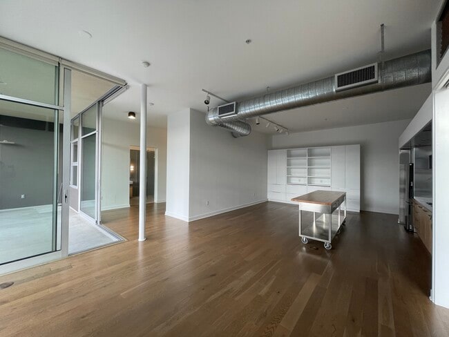 Living/dining - 4080 Glencoe Ave