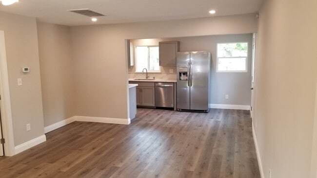 Building Photo - 1259 Taylor Ln