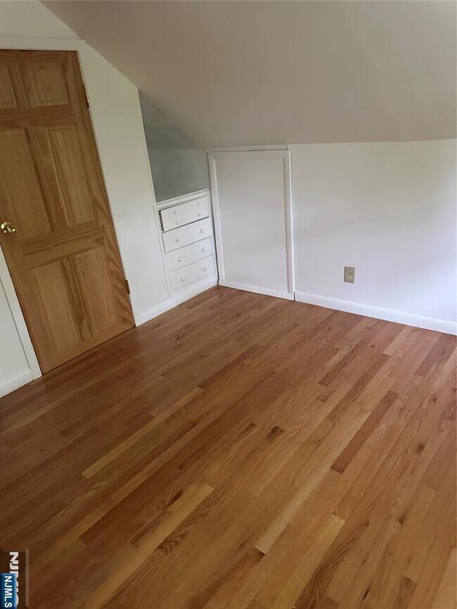 Building Photo - 679 Midwood Rd