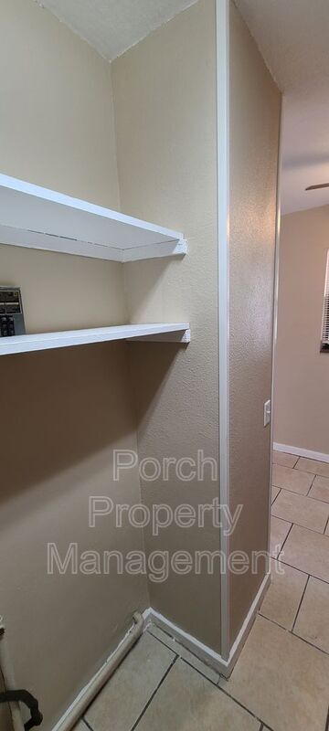 Building Photo - 102 Ellis Dr