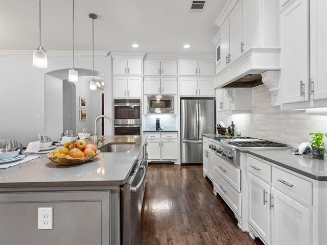 Building Photo - 408 Montpelier Dr