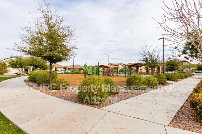 Building Photo - 1423 N Balboa