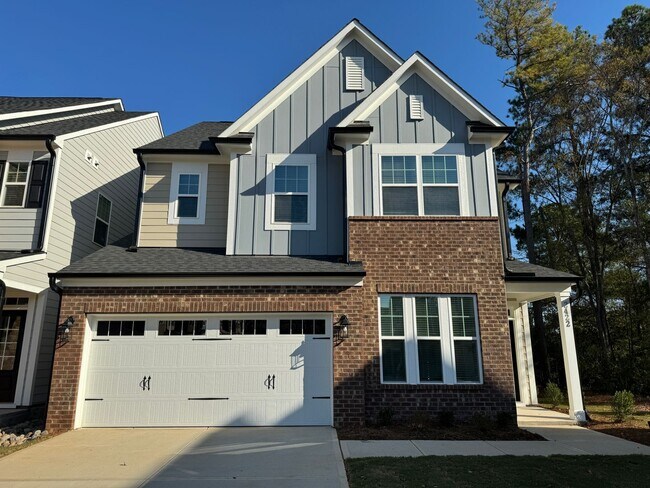 Primary Photo - LIKE-NEW 4 Bed/4 Bath in N. Raleigh!