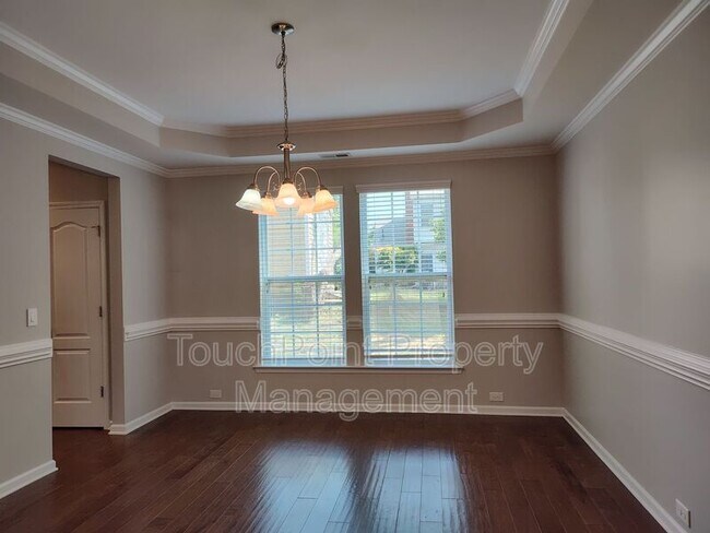 Building Photo - 8611 Burnside Ln