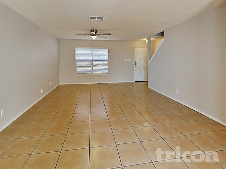 Building Photo - 7010 Flint View