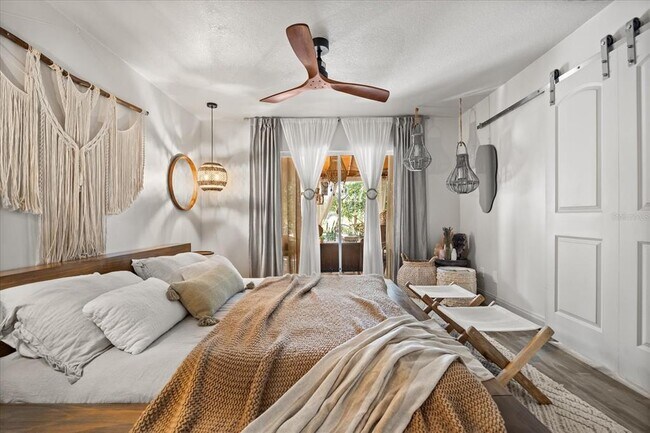 Building Photo - 989 Summer Lakes Dr