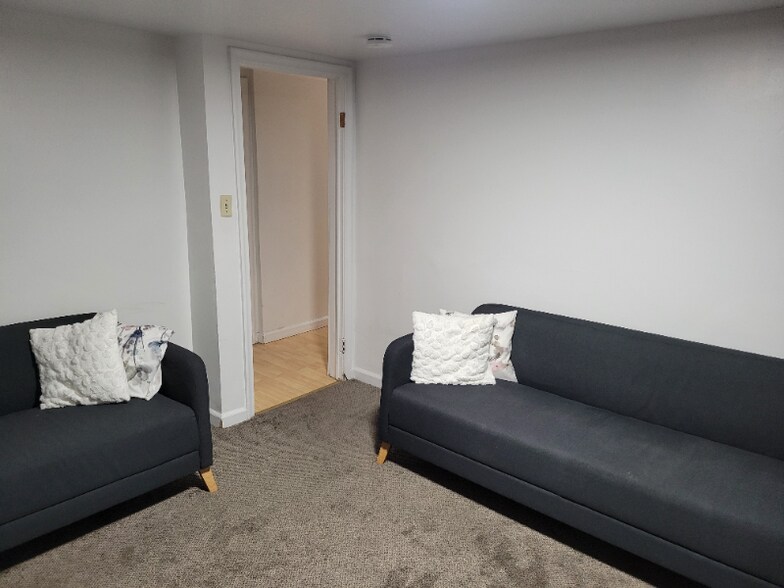 Building Photo - 355 E 500 N