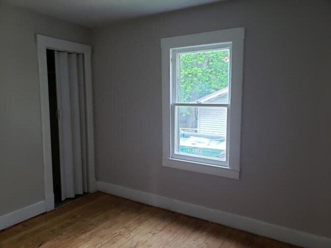 Building Photo - 3 bedroom in Louisville KY 40216