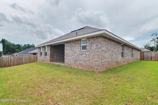 Building Photo - 14027 Oak Arbor Dr