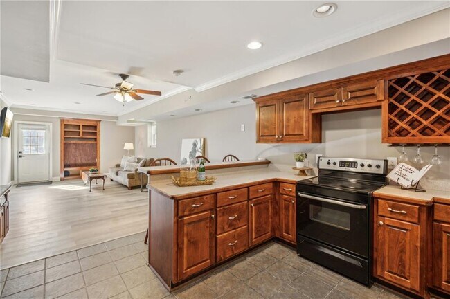 Building Photo - 7115 Doncaster Ct