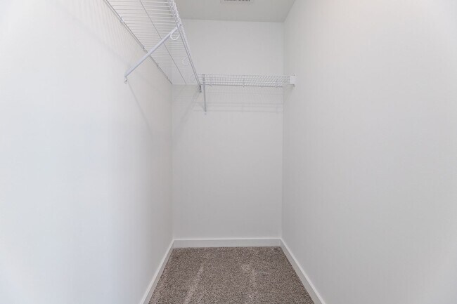 Building Photo - Move In Special! 3 Bedroom Townhome each w...