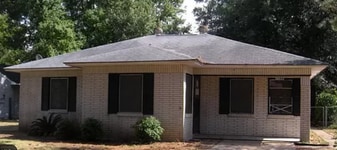 Building Photo - 1104 Southampton St