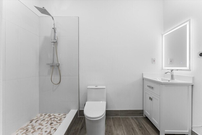 Building Photo - 8934 Emerson Ave