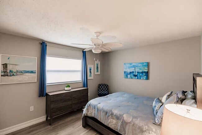 Building Photo - Updated 3-bedroom, 2-bath single-family home w/ Heated Saltwater Pool