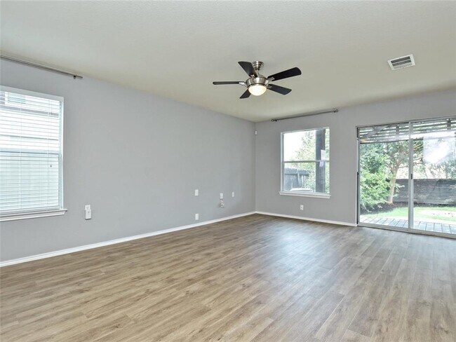 Building Photo - 5204 Krueger Ln