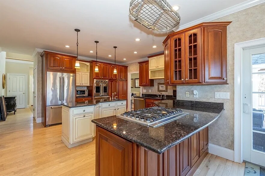 Building Photo - 120 Adams St