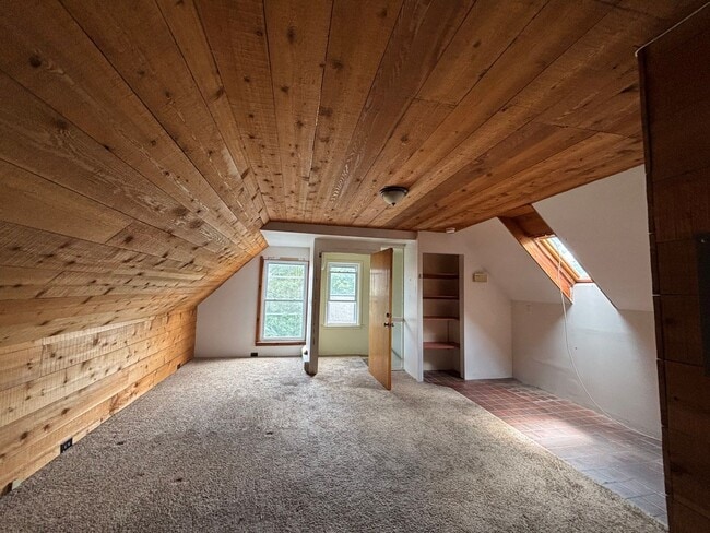 Building Photo - 27 Vick Park B
