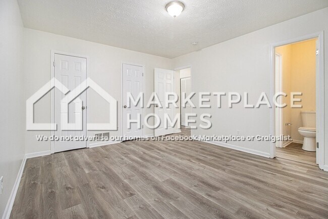 Building Photo - 3782 Paddington Trail