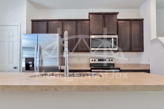 Building Photo - 8335 Asteroid St