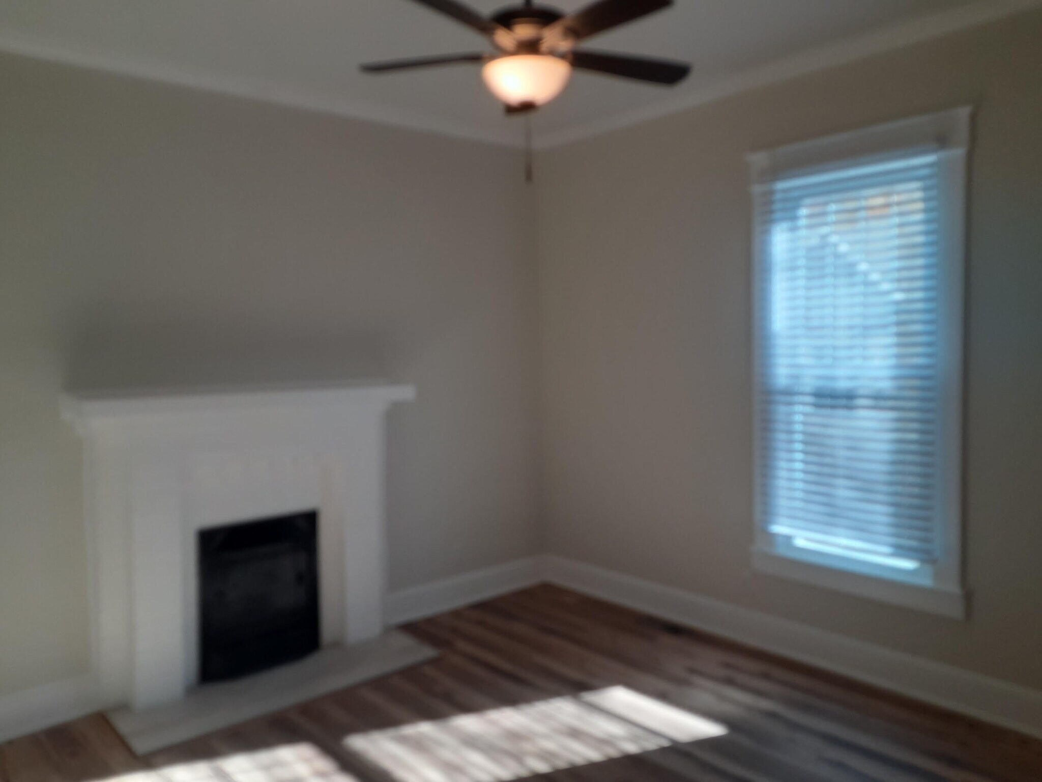 Building Photo - 435 N Cypress St