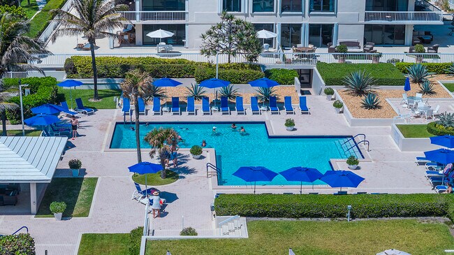 Building Photo - 3250 S Ocean Blvd